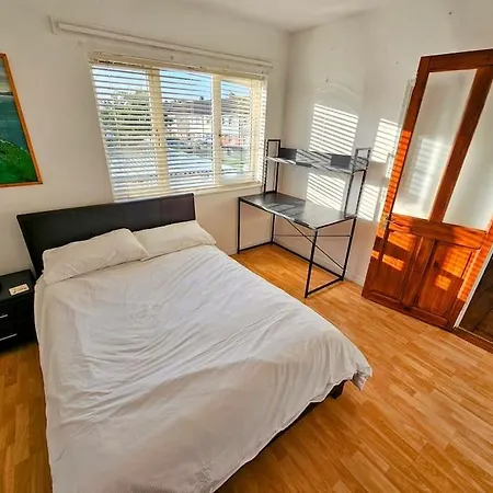 Full House For Up To Five People Family Friendly Free Parking Pets Welcome Lgbtq Friendly Holiday home *